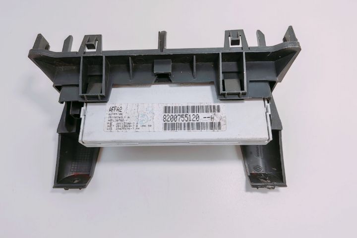Display bord  8200755120A Renault Megane a 2-a generatie