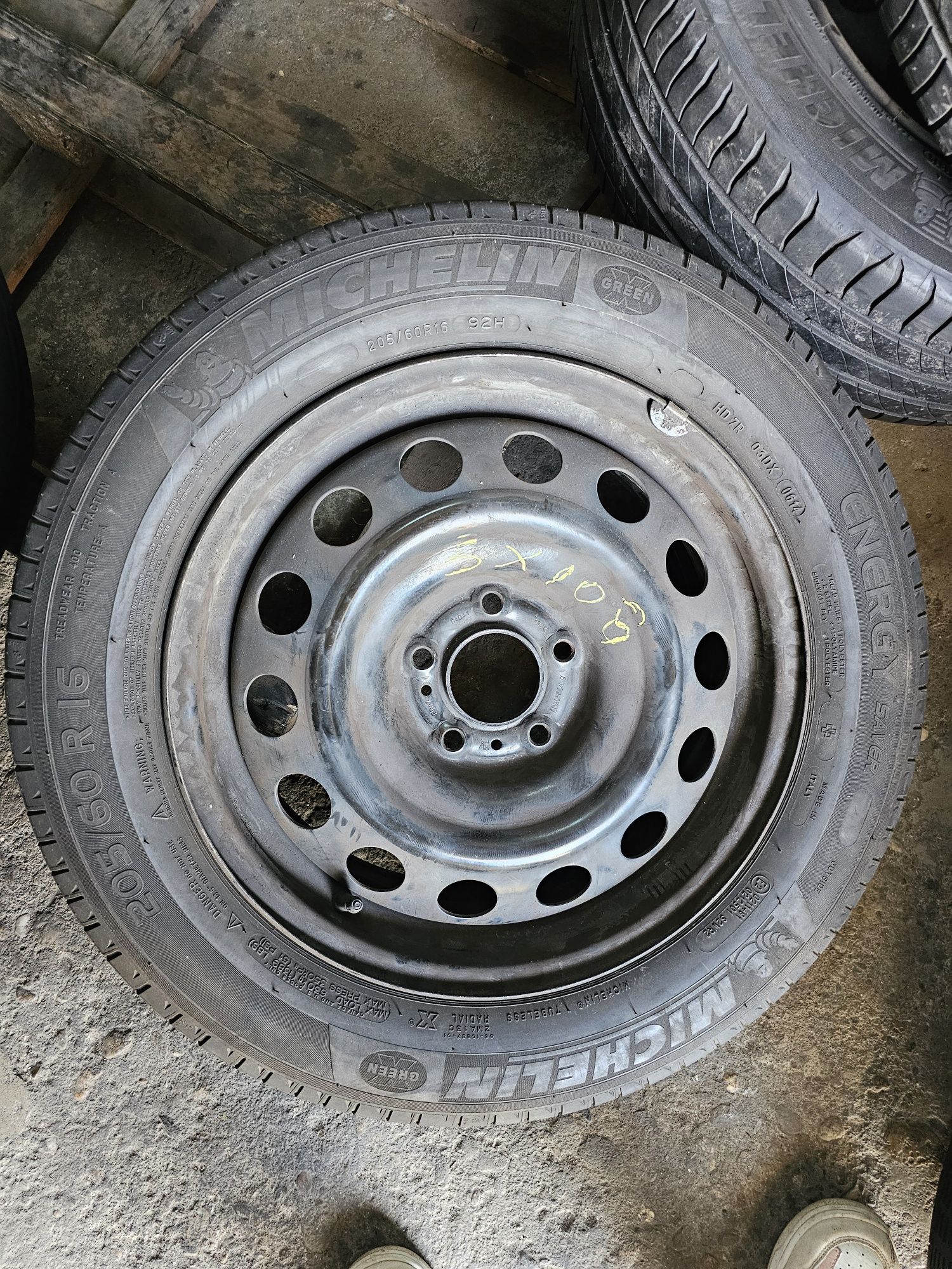 4 jante 5x108 cu anvelope vara 205 60 16 Michelin