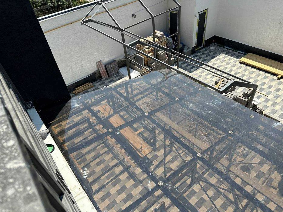 Монолитный поликарбонат из РОССИЯ