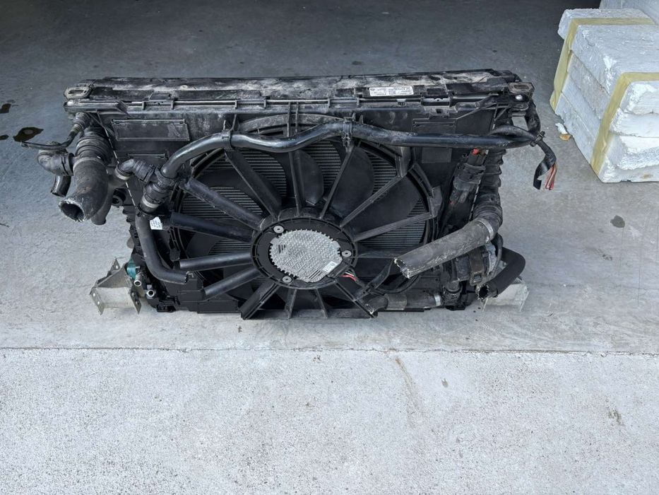 BMW G30/G31 преден панел/ маска