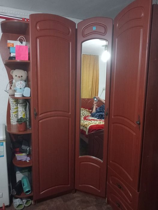 Продам спальный гарнитур.