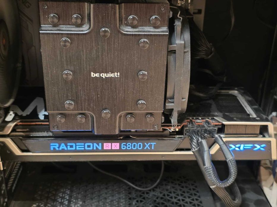 Placă video XFX RX 6800 XT 16 GB GDDR6