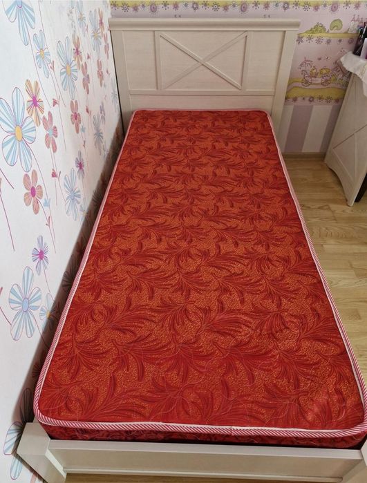 Продаю матрас в детскую
