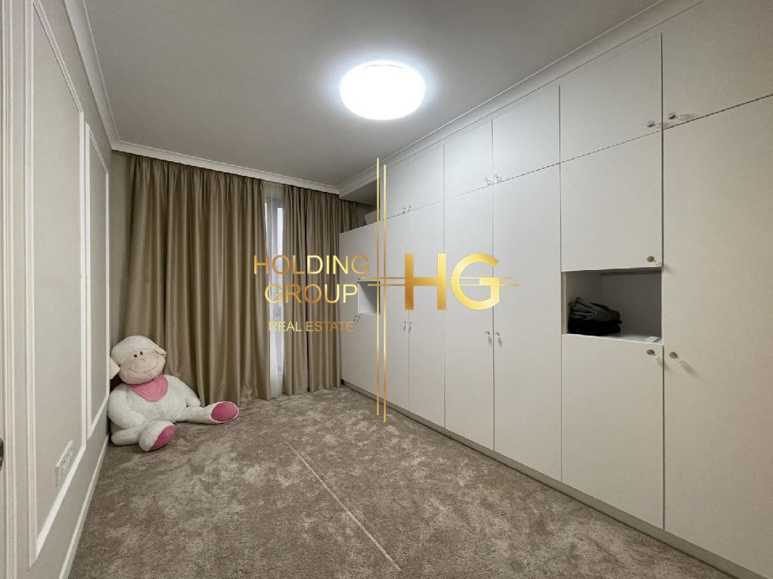 Продава се Четиристаен апартамент в Варна, м-т Евксиноград - 218 кв.м за 2519 €/кв.м - Снимка #8