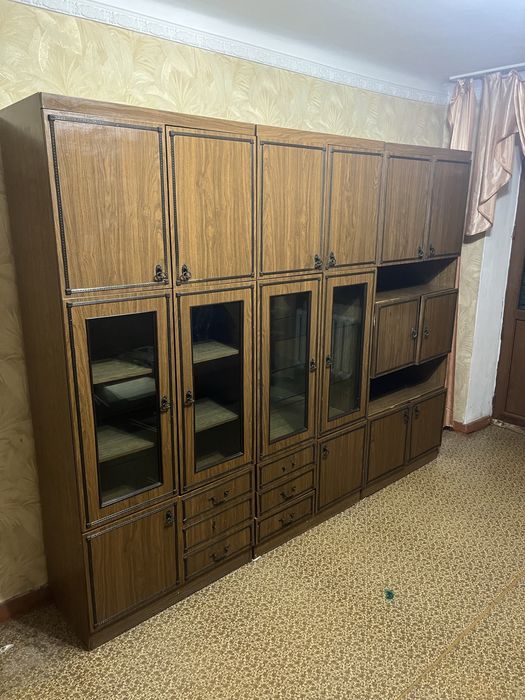 Продается стенка в  хорошем состоянии