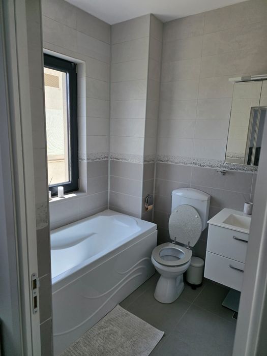 Închiriez apartament cu 3 camere LUX Aviației direct proprietar!