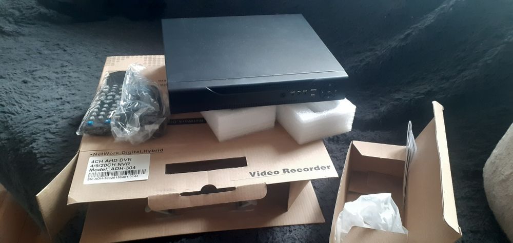 Vand DVR nou.4 canale