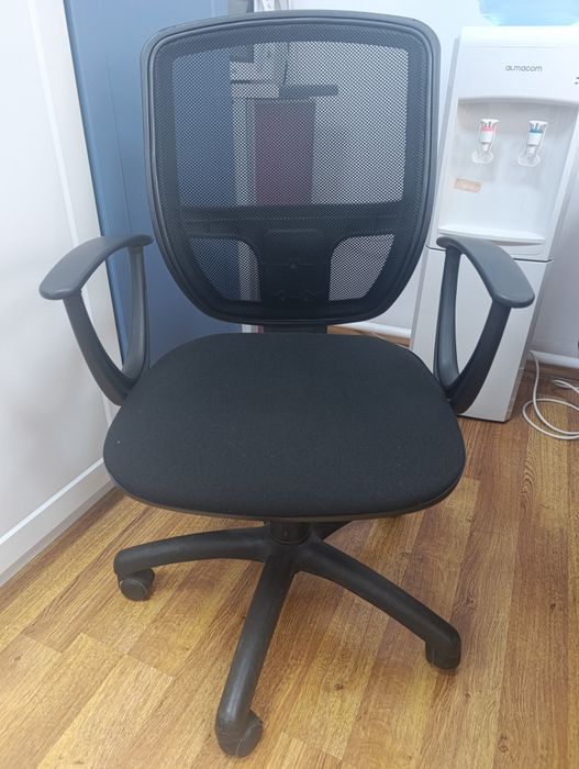 Кресло компьютерное продаю