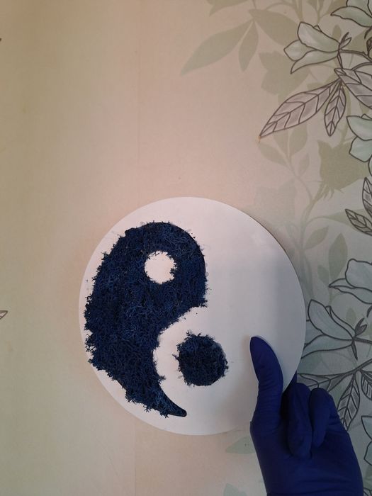 Ин и Ян кълбо със скандинавски мъх