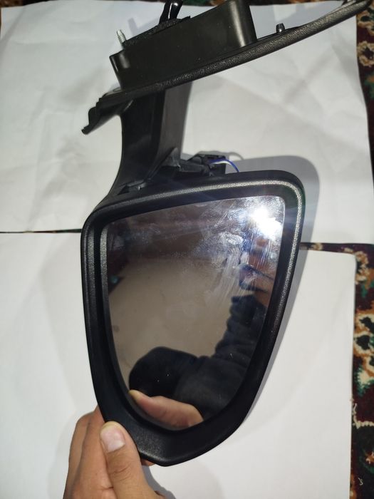 BYD E2 o'ng tomon bakavoy