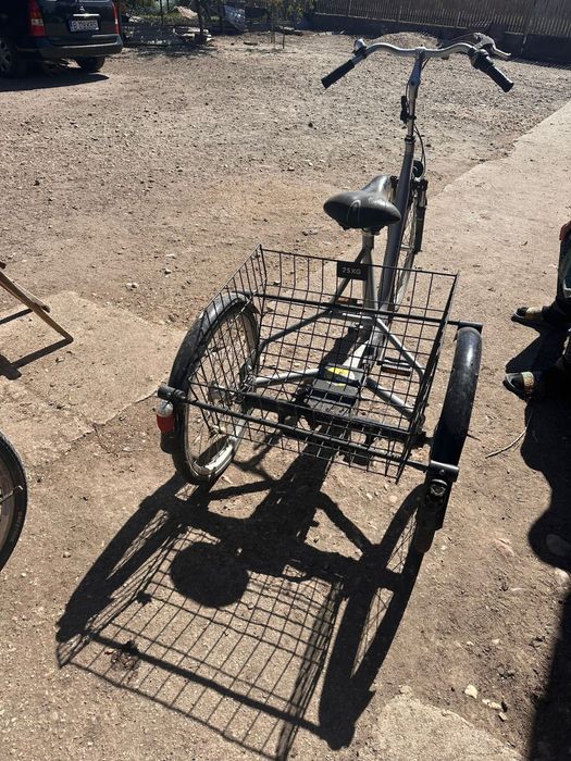 Bicicleta 3 roti +coș