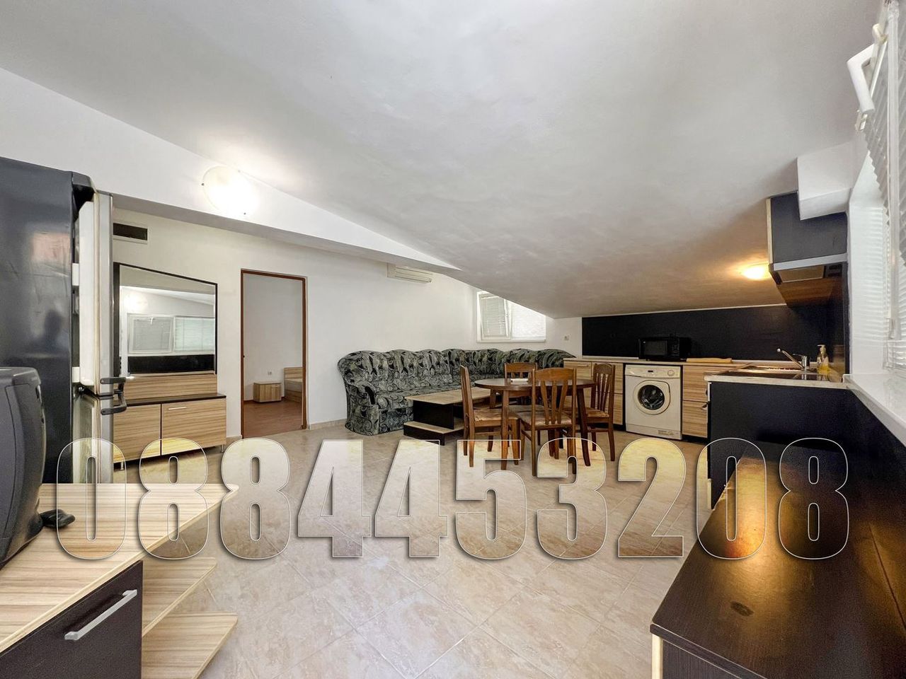 Продава се Тристаен апартамент в Варна, Левски - 110 кв.м за 982 €/кв.м - Снимка #4