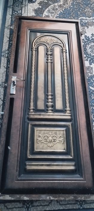 Сырткы темыр есык сатылады