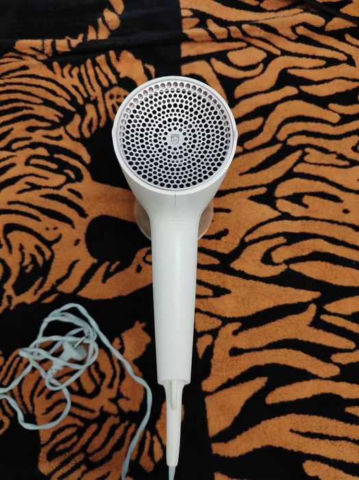 Сешоар Philips BHD 530