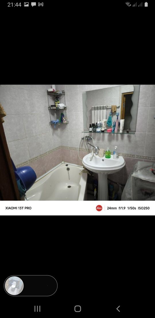 Karzinka Makro oldida 7mkr 2 etaj 3xonali kv sotiladi