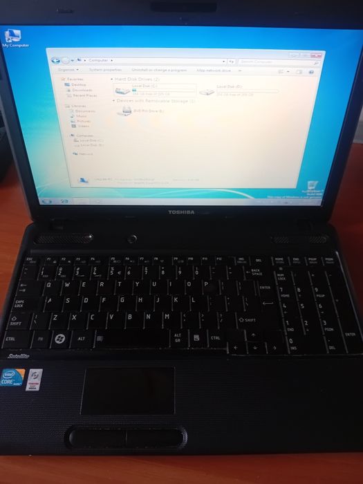 Laptop Toshiba Satellite C660 Intel I3 4GB oferta