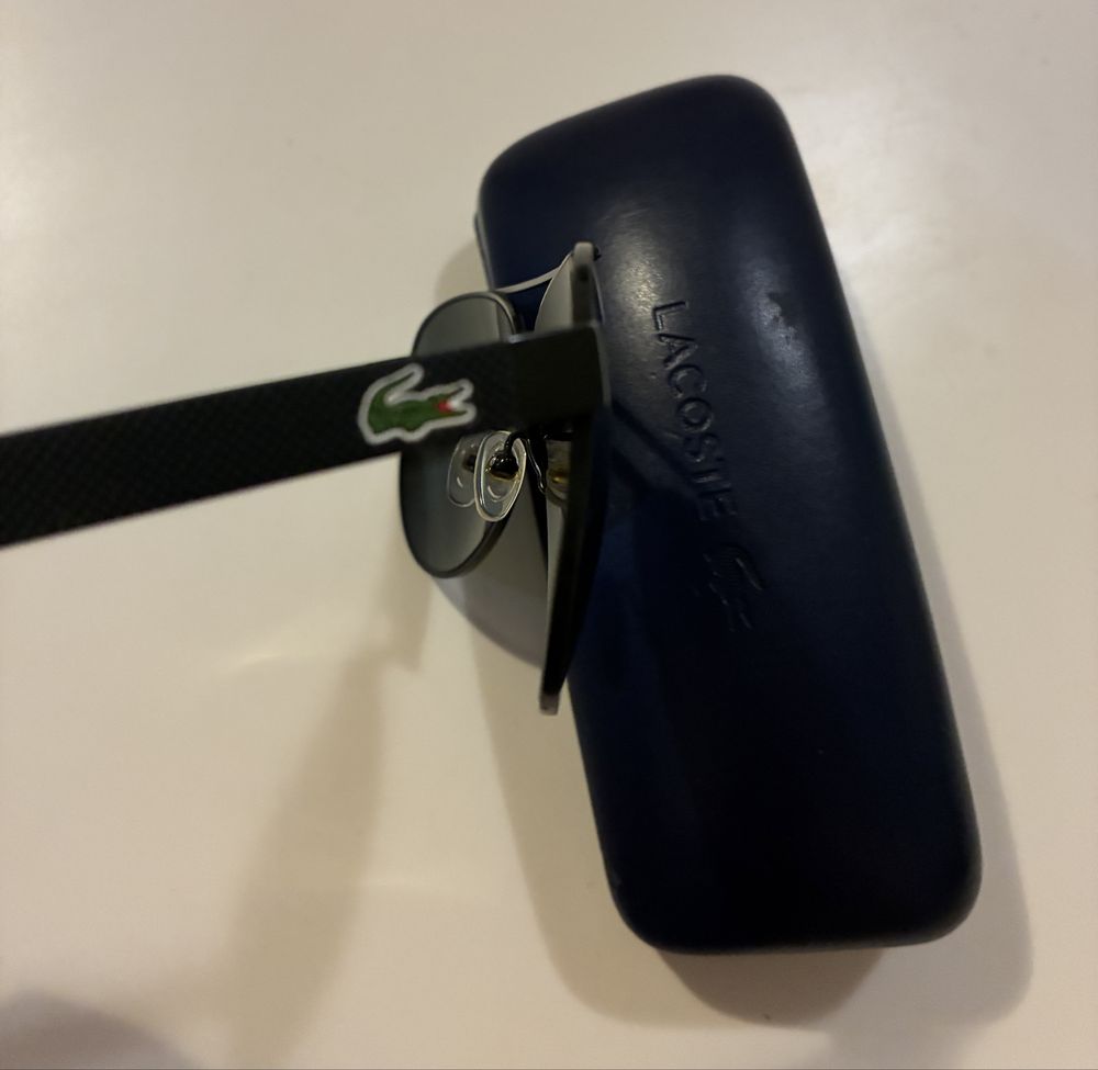 Слънчеви очила Lacoste