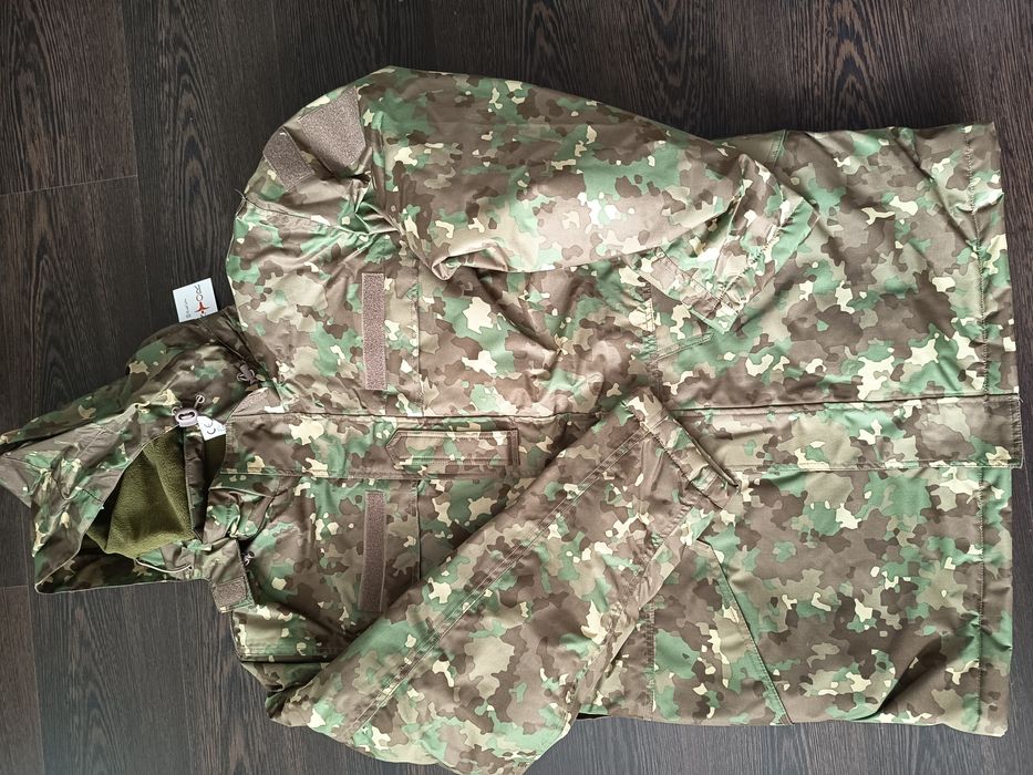 Scurta combat militare. Negociabil.