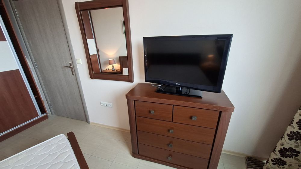 Телевизор LG- 32 , с дистанционно