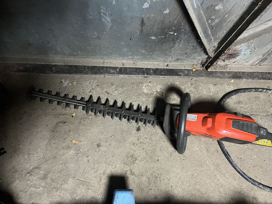 Храсторез на husqvarna