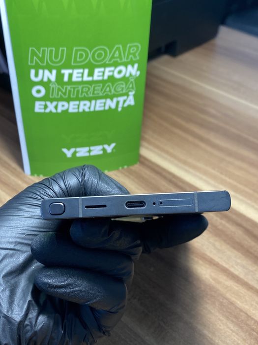 Samsung Galaxy S24 Ultra / Garanție 24 luni / 512 Gb / Ca nou |