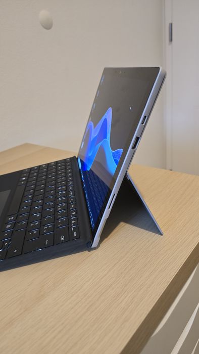 Microsoft Surface 7Pro+ , model 1960