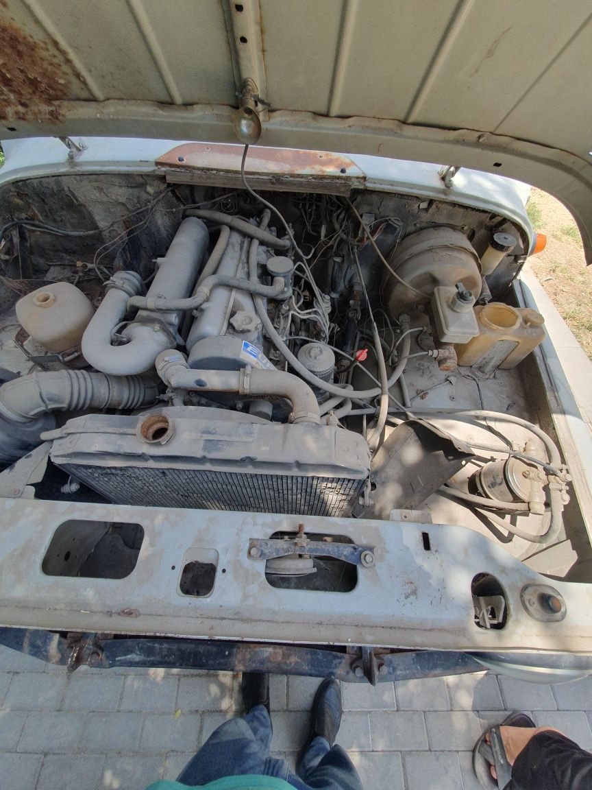 Uaz sotiladi 2004 yil dizil mator