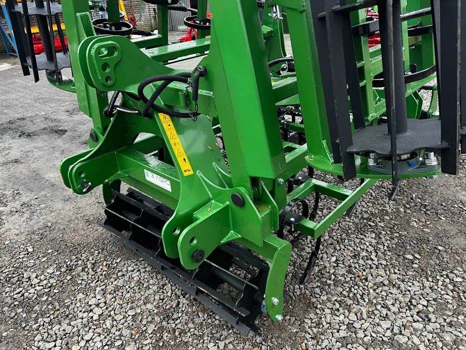 Combinator/Cultivator Hercules 3,60m si 4.00m Rabatabil Hidraulic