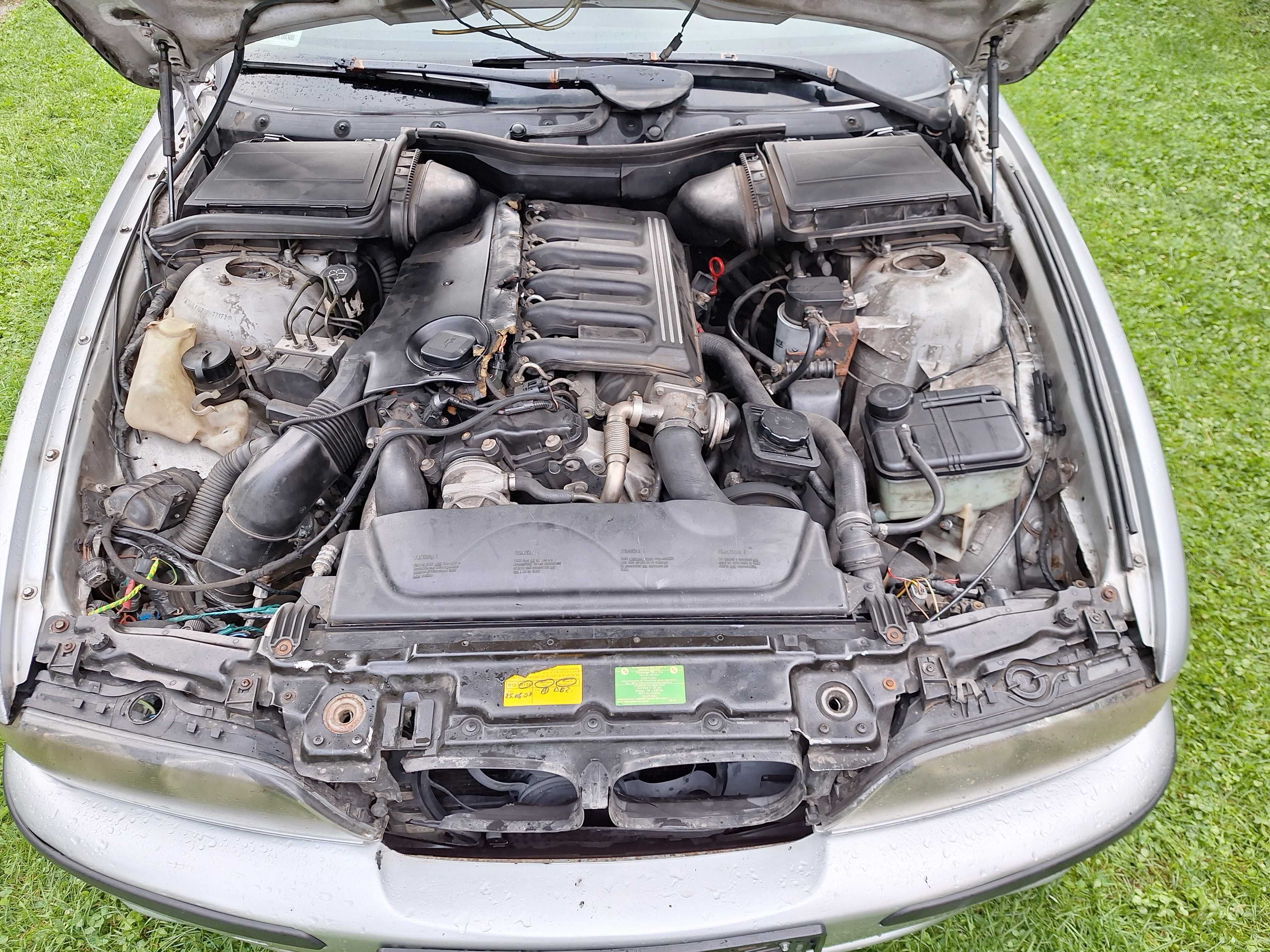 Dezmembrez Bmw E39 2.5D 3.0 d seria 5 limuzina cutie automata