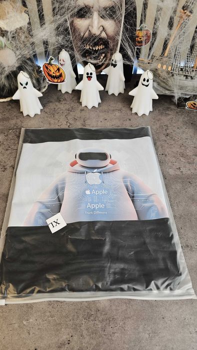 Продается мужская футболка с принтом