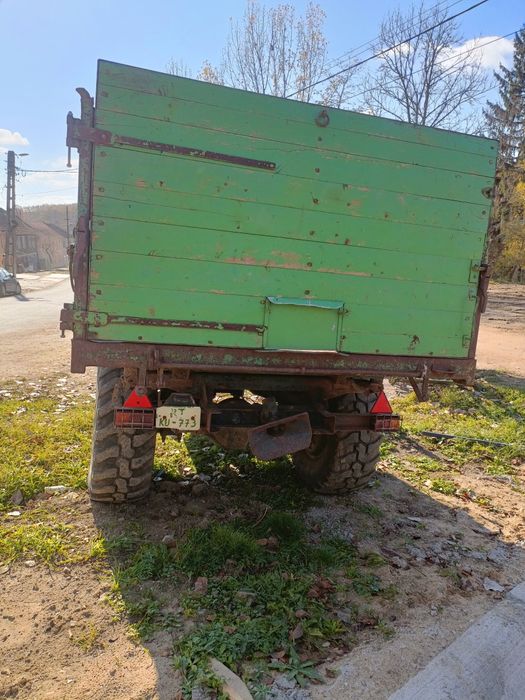 Remorcă agricolă basculabilă 5.66 T