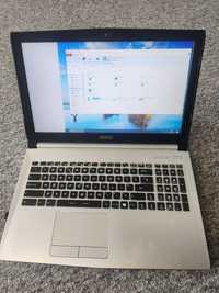 Vând laptop MSI 17 inch, GTX, M2