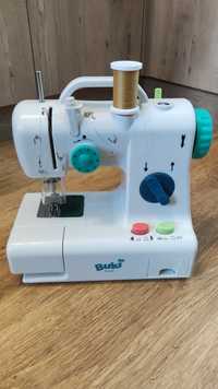 Buki Franсe - Истинска  Шевна машина за деца 
Подходяща възр