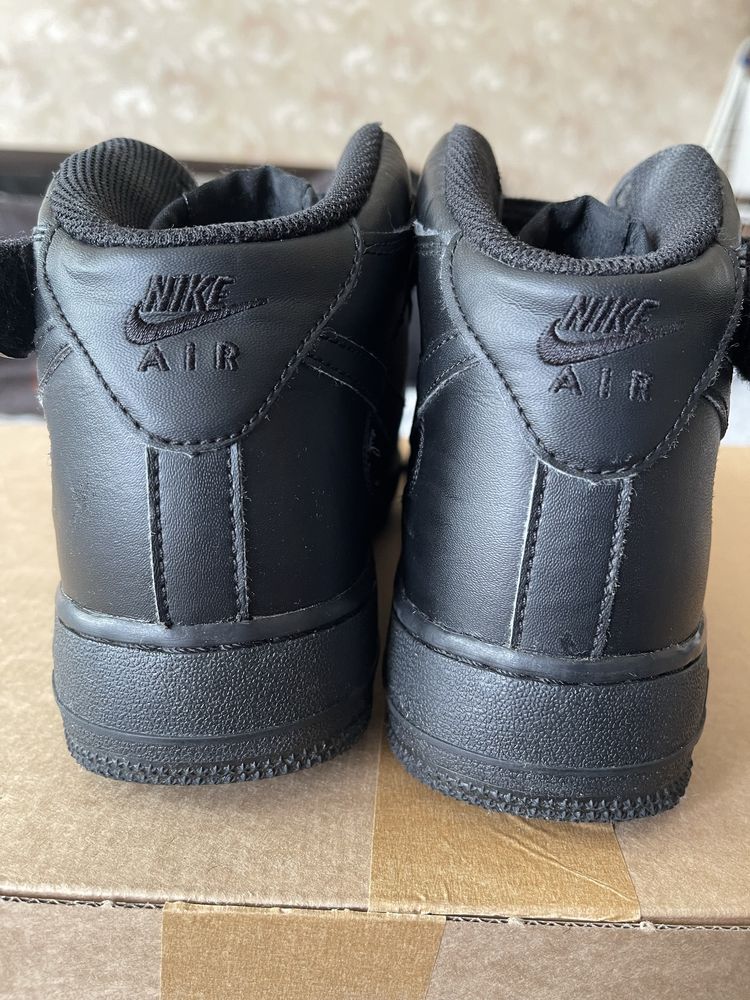 Nike Air Force 1 Mid ‘07 Black - 40