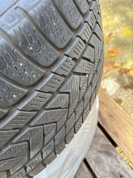 Гуми Pirelli 285/40/21