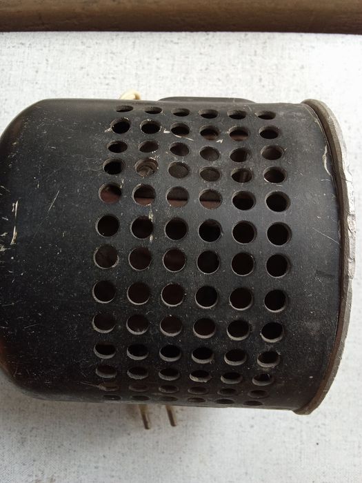 Продам понижающий трансформатор с 220 вольт на 12 вольт переменого ток