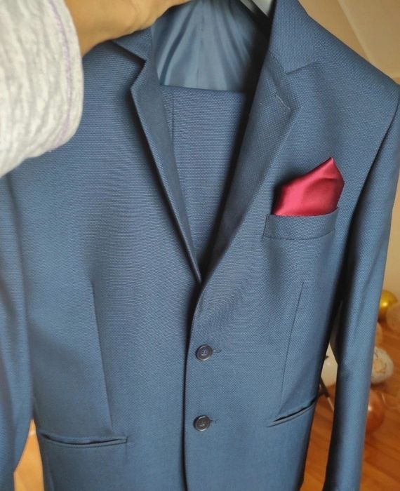 Costum barbati marime 46