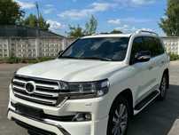 Продам Land Cruiser 200. White