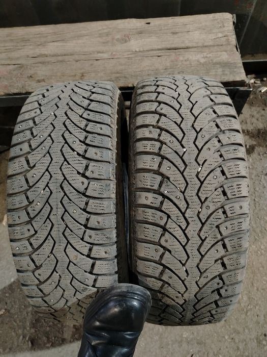 Продам 2 баллона, зима. 205/55/16