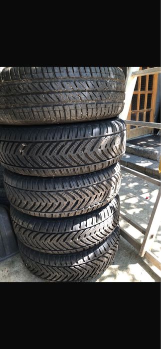 Vand cauciucuri Ford Fiesta