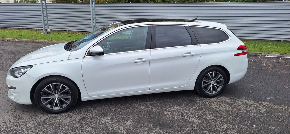 Peugeot 308,1.6 D,120 CP,Euro 6,Panoramic, Distribuție schimbata. 2015