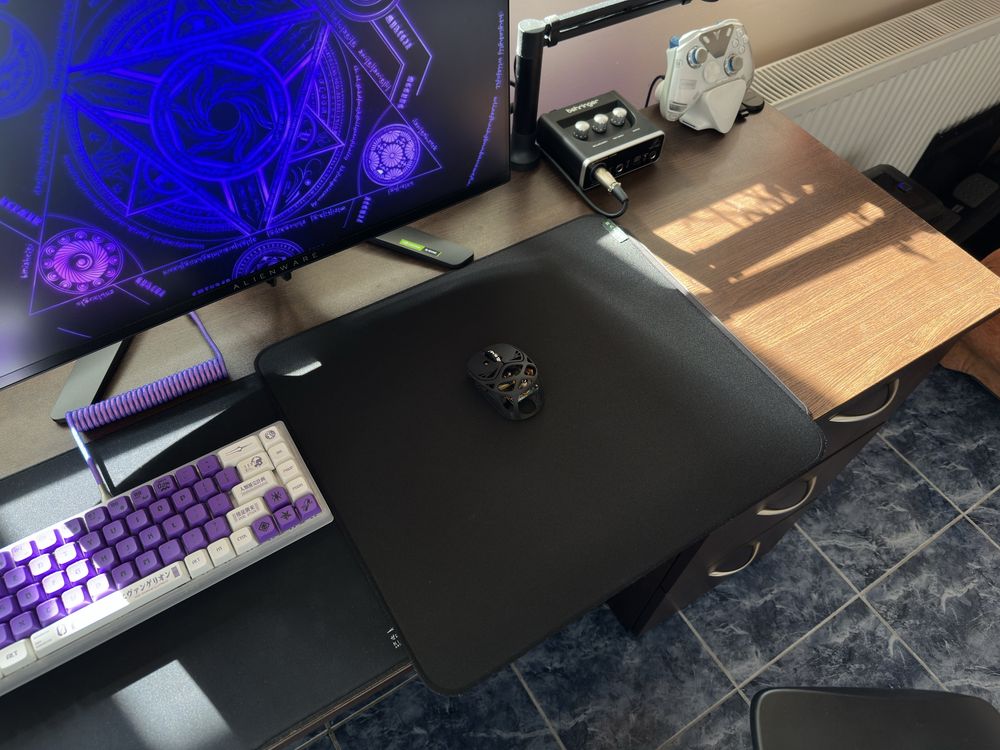 Razer Strider Large Mousepad Подложка за мишка