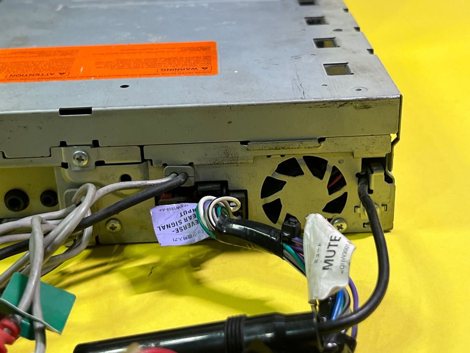 Pioneer СД с вадещ екран