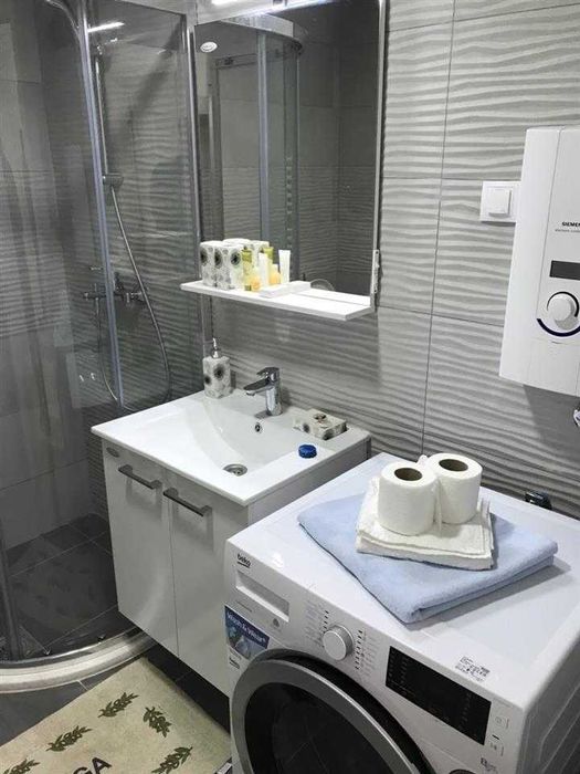 Дава се под наем Едностаен апартамент в Пловдив, Остромила - 45 кв.м за 255 € - Снимка #2