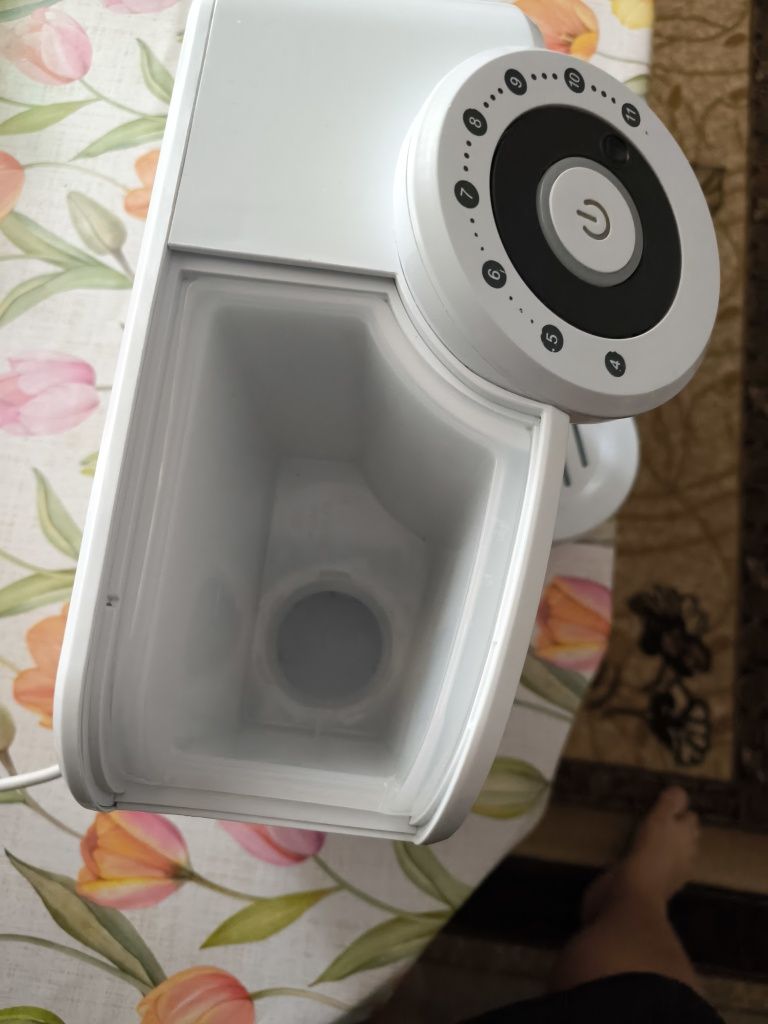 Tommee Tippee Perfect Prep - Машина за правене на адаптирано мляко