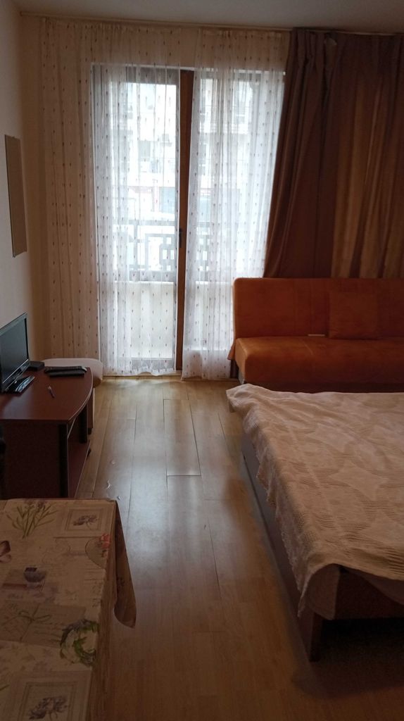 Дава се под наем  в Свети Влас - 55 кв.м за 180 € - Снимка #1