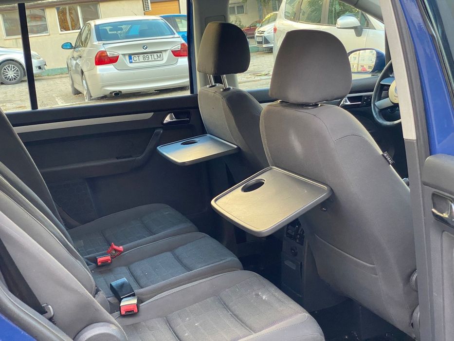 Vând Volkswagen touran 2.0 140 Cp 7locuri