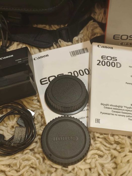 Продавам Canon 2000D на около 200 кадъра