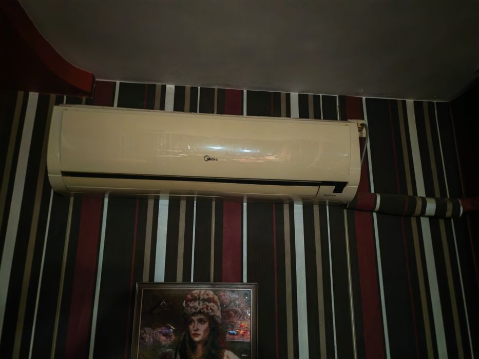 Климатик Midea 24 - ка