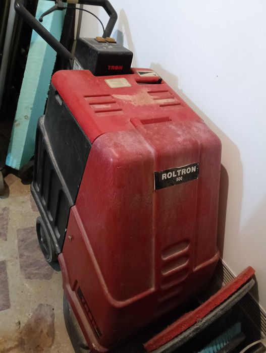 Monodisc KLINDEX si masina de curatat pavimente TRON